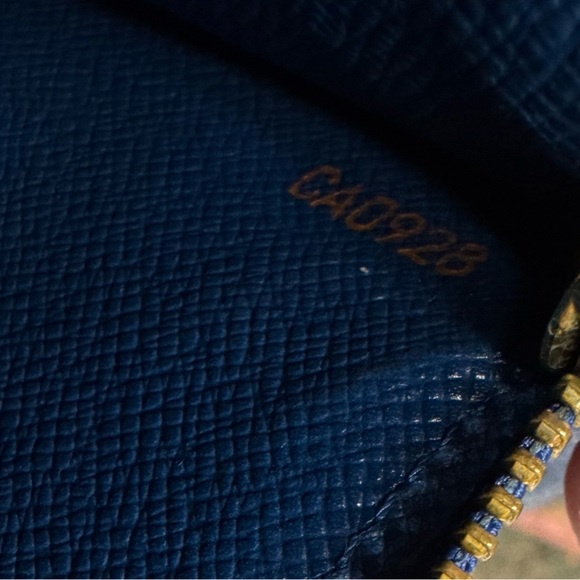 LV EPI Blue Leather Bifold Wallet - Picture 16 of 16